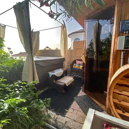 Appartement Mordelliya Private Jacuzzi
